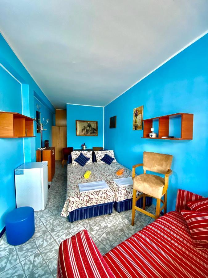 Vila Duricic 300M Od Mora Hotel Ðenovići Bagian luar foto