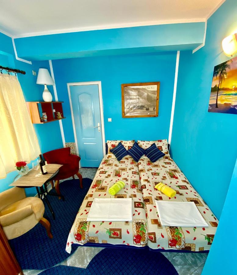 Vila Duricic 300M Od Mora Hotel Ðenovići Bagian luar foto