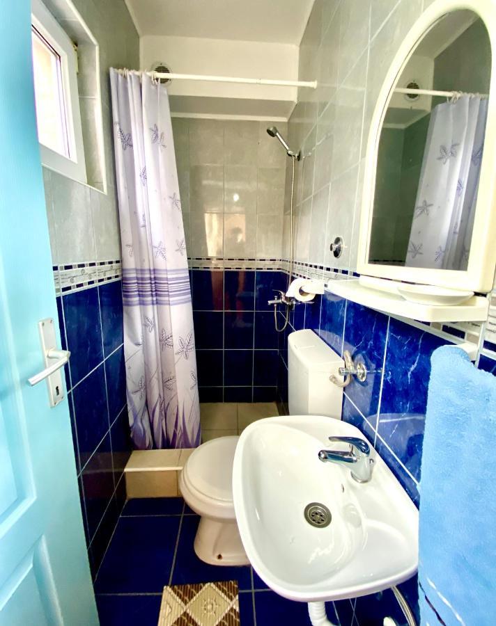 Vila Duricic 300M Od Mora Hotel Ðenovići Bagian luar foto