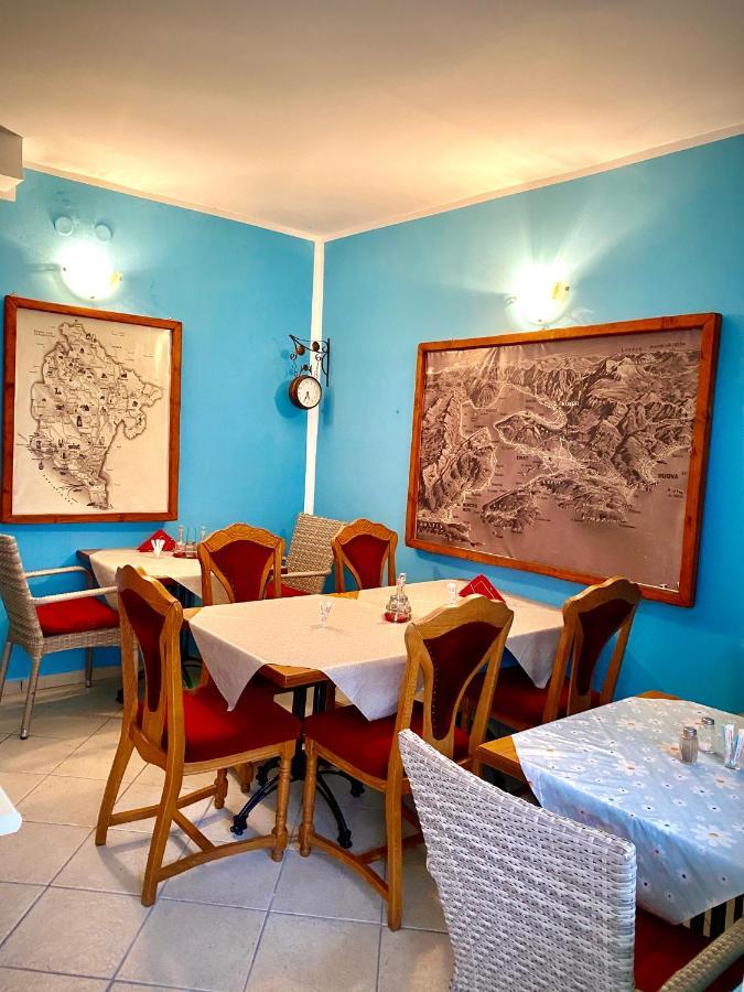 Vila Duricic 300M Od Mora Hotel Ðenovići Bagian luar foto